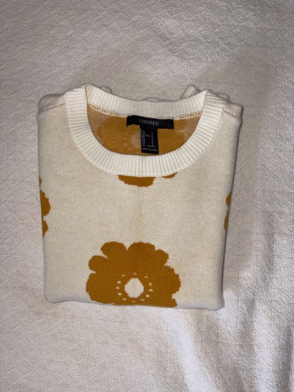 Forever 21 White and Yellow Knit Sweater